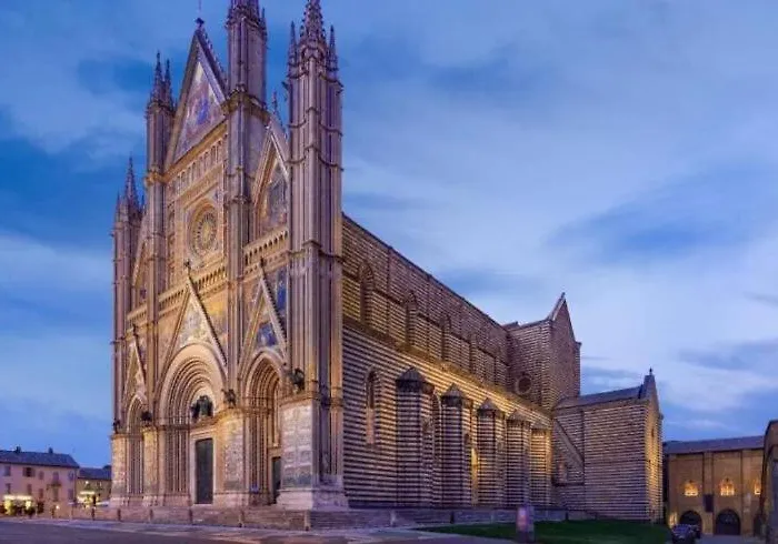 Antica アパート *